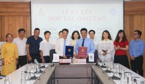 Lễ ký kết thỏa thuận hợp tác giữa Trường cao đẳng Du lich Huế với Trường Đại học Văn hóa Thành phố Hồ Chí Minh và Trường Cao đẳng Công nghệ cao Hà Nội