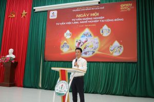 Ngày hội tư vấn hướng nghiệp, tư vấn về việc làm, nghề nghiệp tại cộng đồng cho HS các trường THPT trên địa bàn huyện A Lưới, tỉnh Thừa Thiên Huế